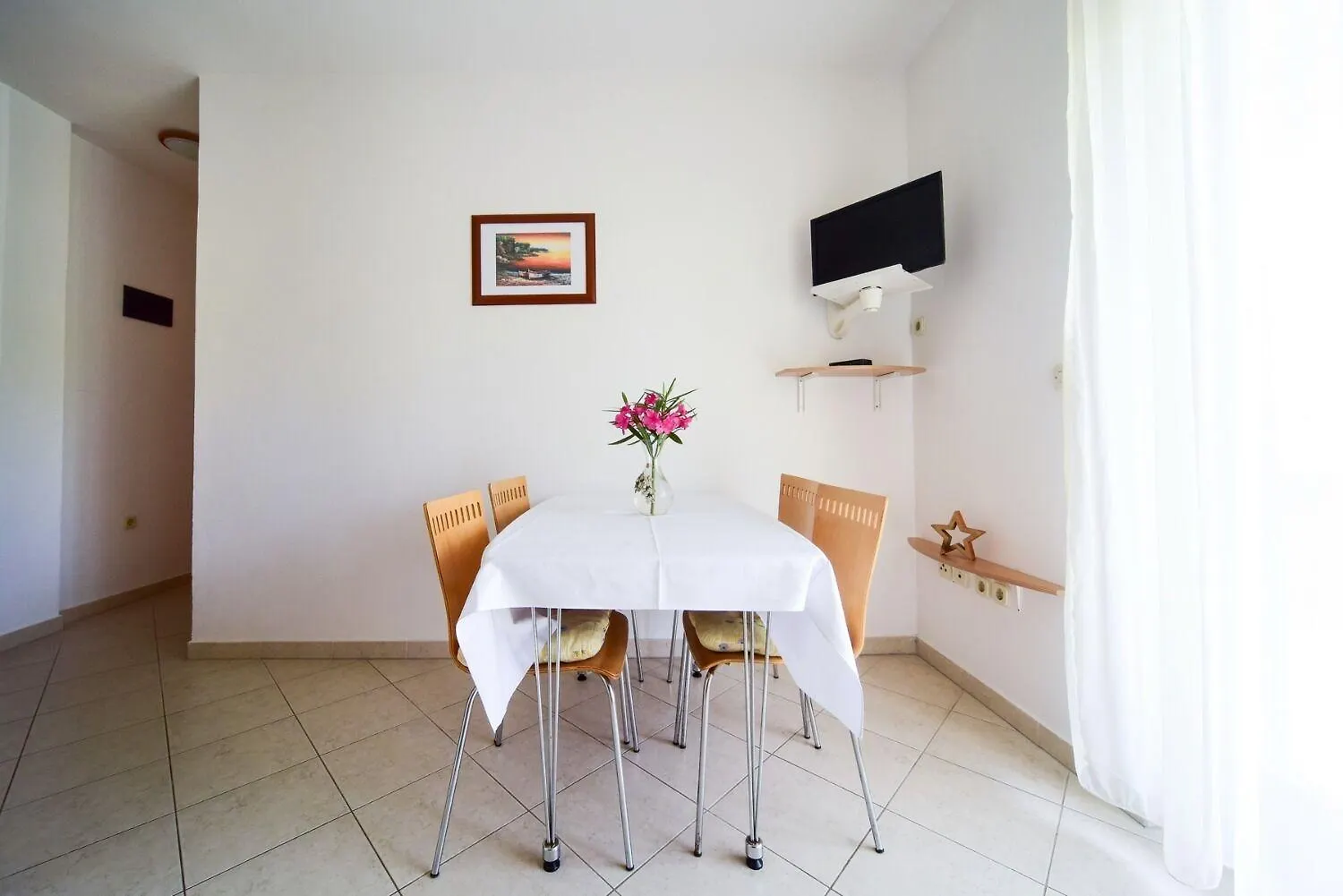 Apartments Zlatko - 100M From Sea Donje Selo