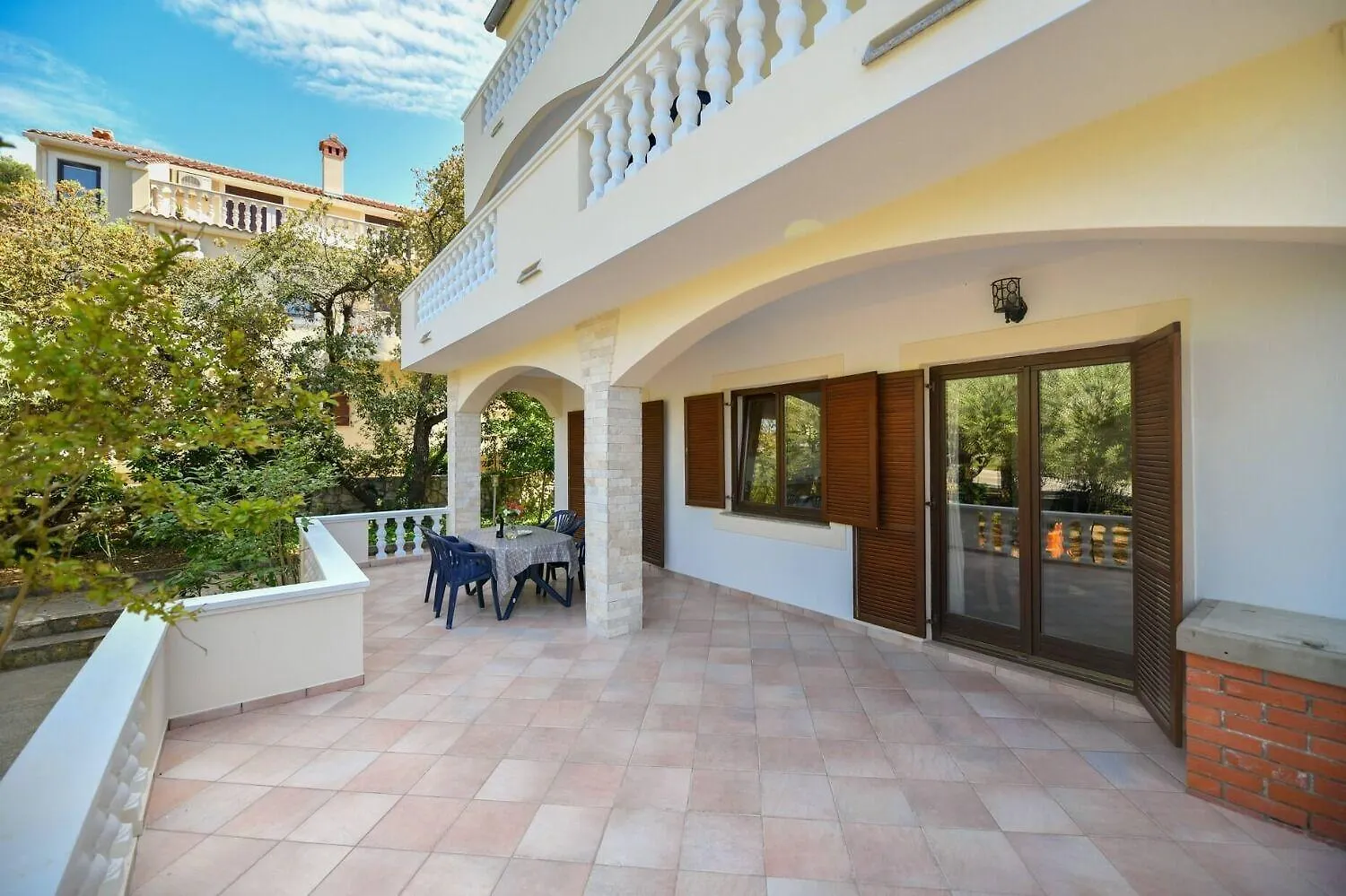 Apartments Zlatko - 100M From Sea Donje Selo